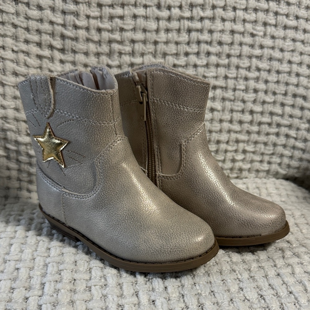 Old Navy Kids Shimmering Boots with Gold Star